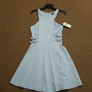 Flary Sleeveless Dress